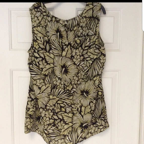 Final price - Women's Sleeveless top - Picture 4 of 7